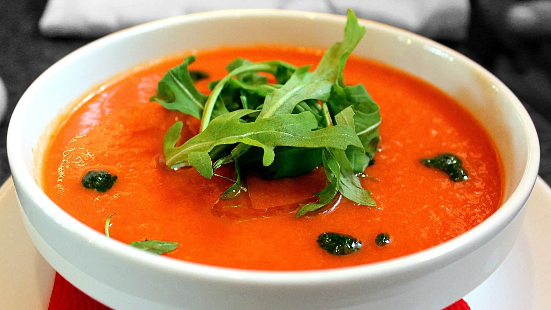 ¿Cuál es la diferencia entre el gazpacho y el salmorejo?