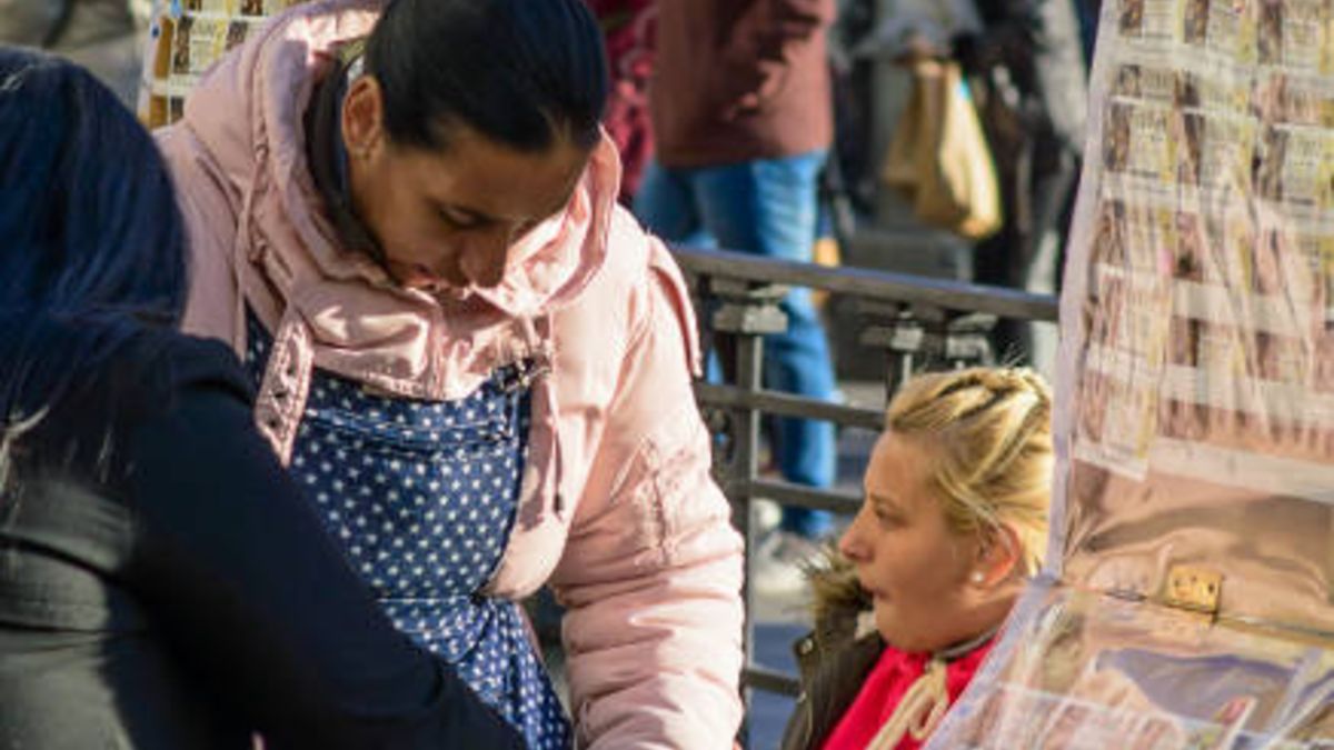 ¿Cuánto dura el coronavirus en los décimos de lotería de Navidad?