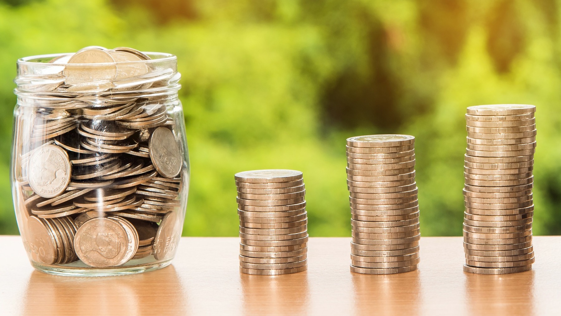 ¿Quieres ahorrar en 2021? Así puedes evitar los gastos hormiga