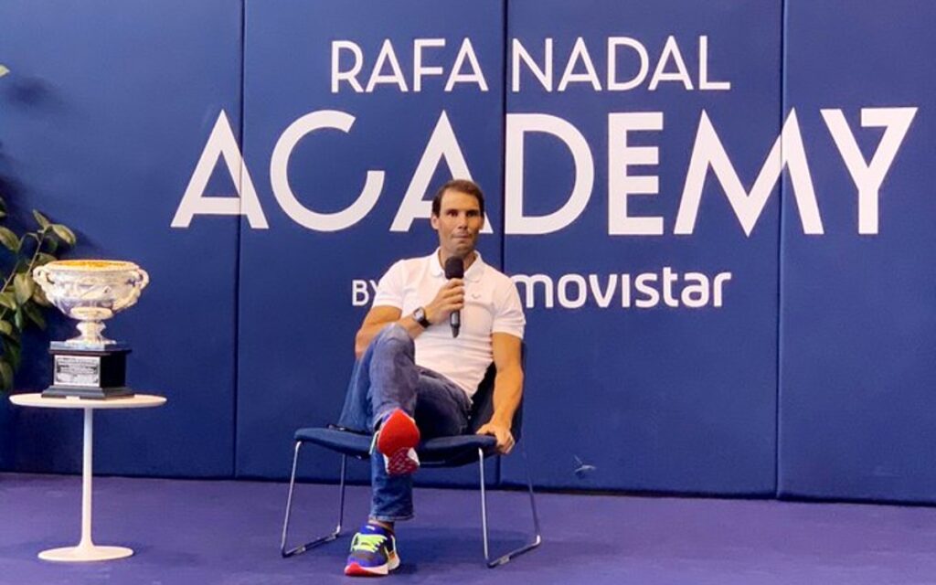 ¿Aeropuerto Rafael Nadal? "¿Quién soy yo para negarme?" | Video