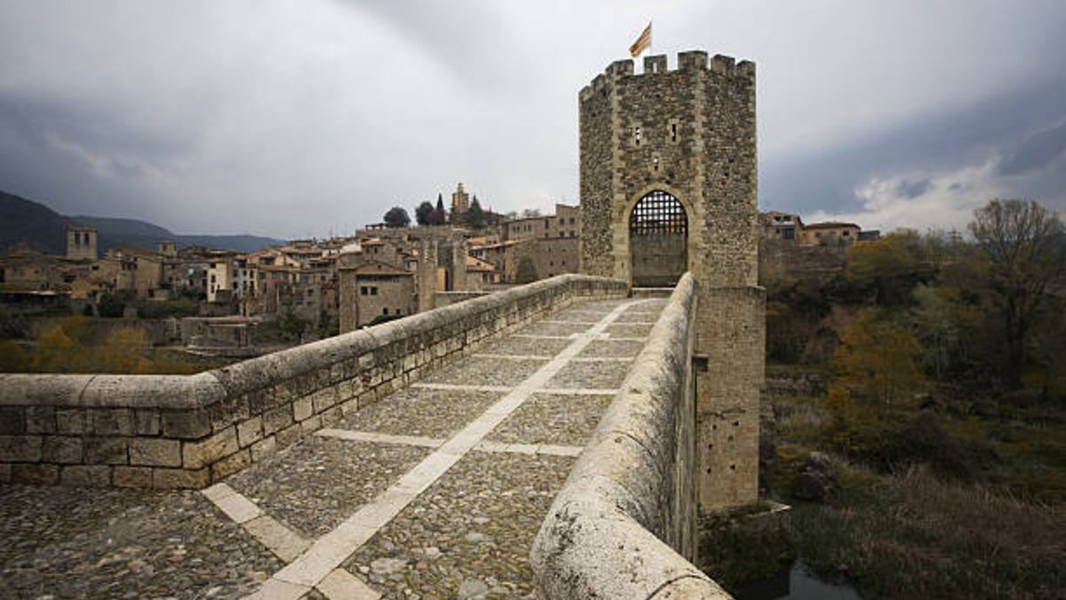 10 pueblos medievales que debes visitar para hacer un viaje en el tiempo