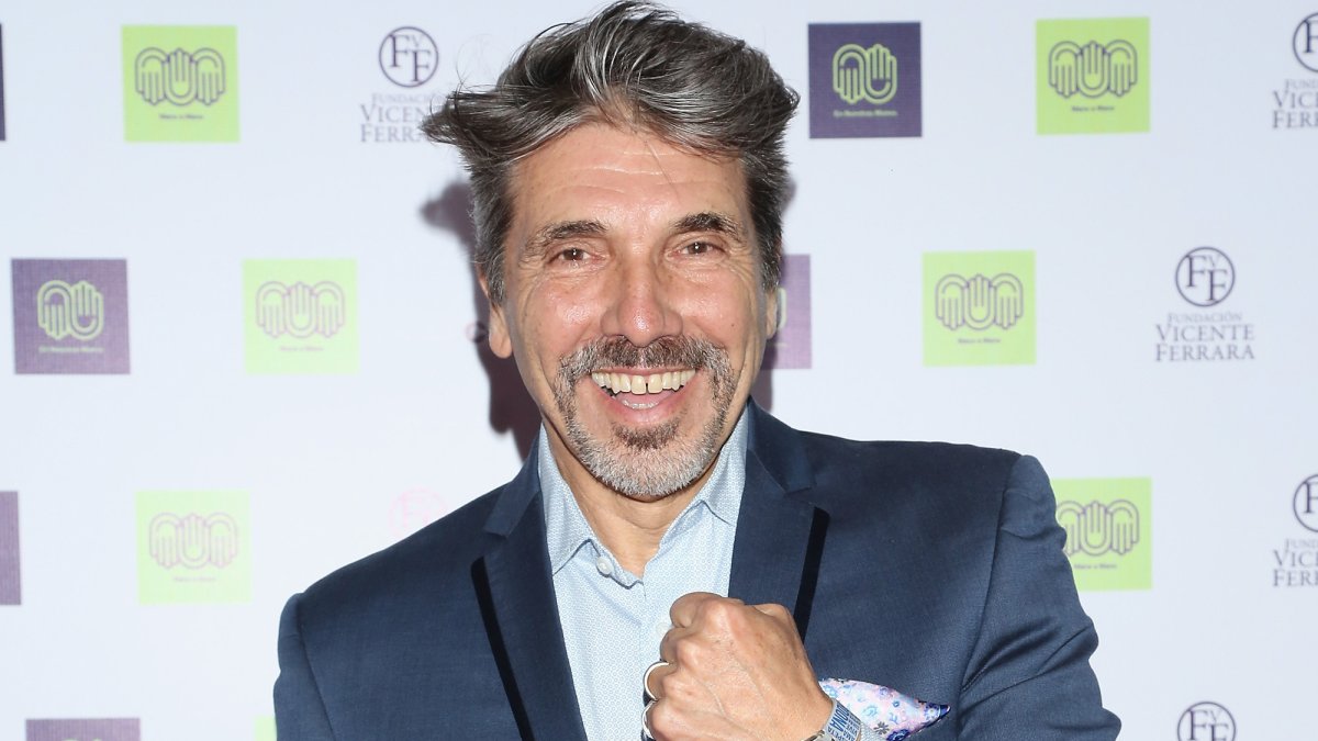 Hijas de Diego Verdaguer se contradicen sobre el estado de vacunación de su padre