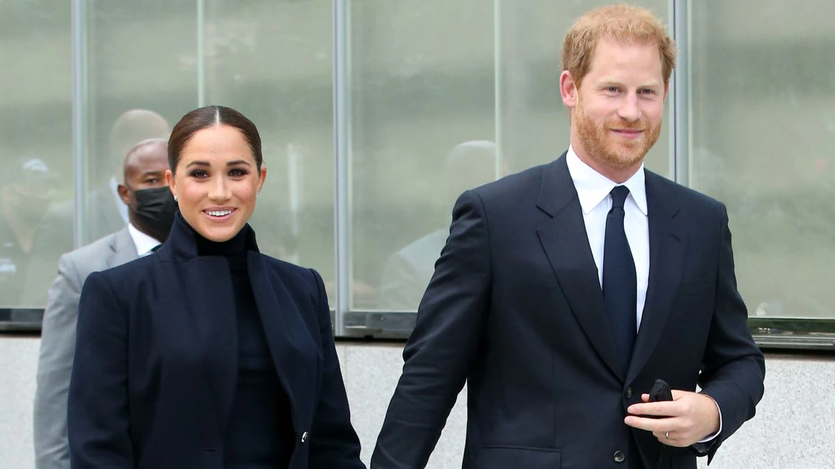 Isabel II retira a Meghan Markle y Enrique de Inglaterra los últimos cargos honoríficos que les quedaban