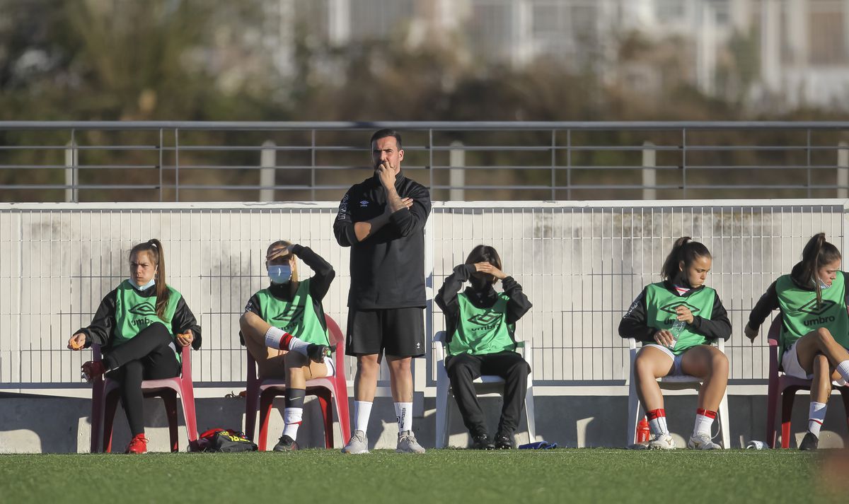 “Por nuestras hijas, Santiso fuera de Vallecas”