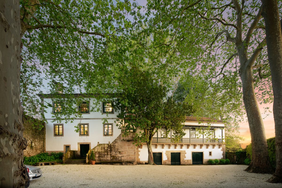 La pandemia y las facturas inundan el mercado de pazos a la venta