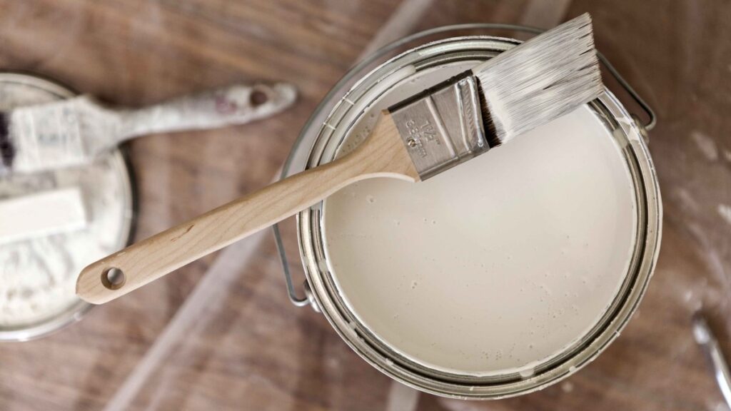 Estados Unidos enfrenta una escasez de pintura para el hogar