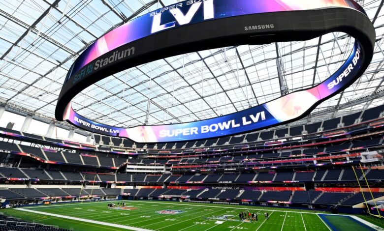 LAPD: Arrestan a decenas de personas por presuntos casos de prostitución, días antes del Super Bowl