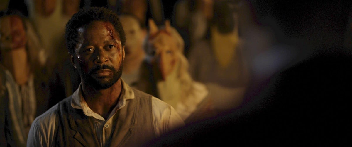 La estrella de Ghosts of the Ozarks, Thomas Hobson, habla sobre trabajar con Phil Morris de Smallville