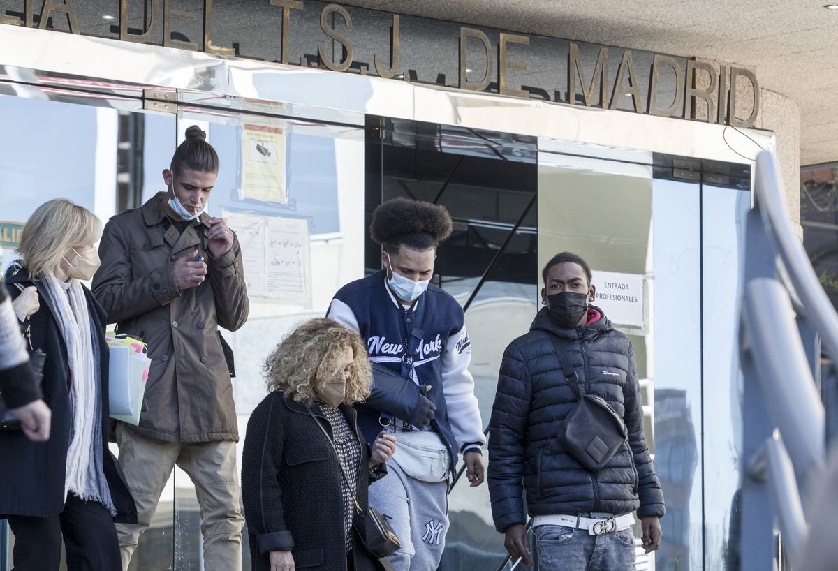 Relato de una noche de cacería humana de los Dominican Don’t Play: machetes, menores, ataques por sorpresa y pacto de silencio