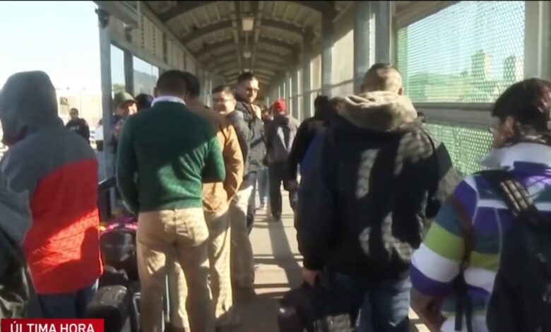 Cubanos que entraron a EEUU tras cancelación de “pies secos, pies mojados” podrían recibir la residencia