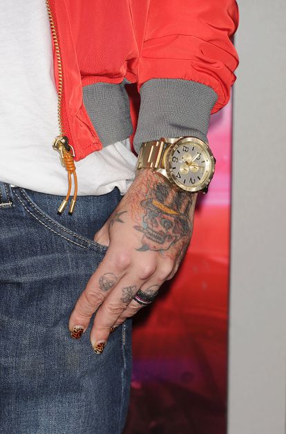 AJ McLean fue de las primeras celebridades del pop en dejarse ver con manicuras extravagantes en la alfombra roja.