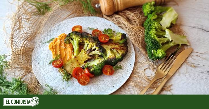 Filetes de brócoli con mantequilla de tomate seco