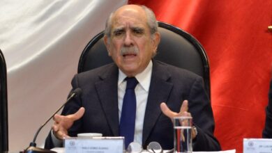 400 funcionarios del INE tienen altos sueldos ilegales, denuncia titular de UIF