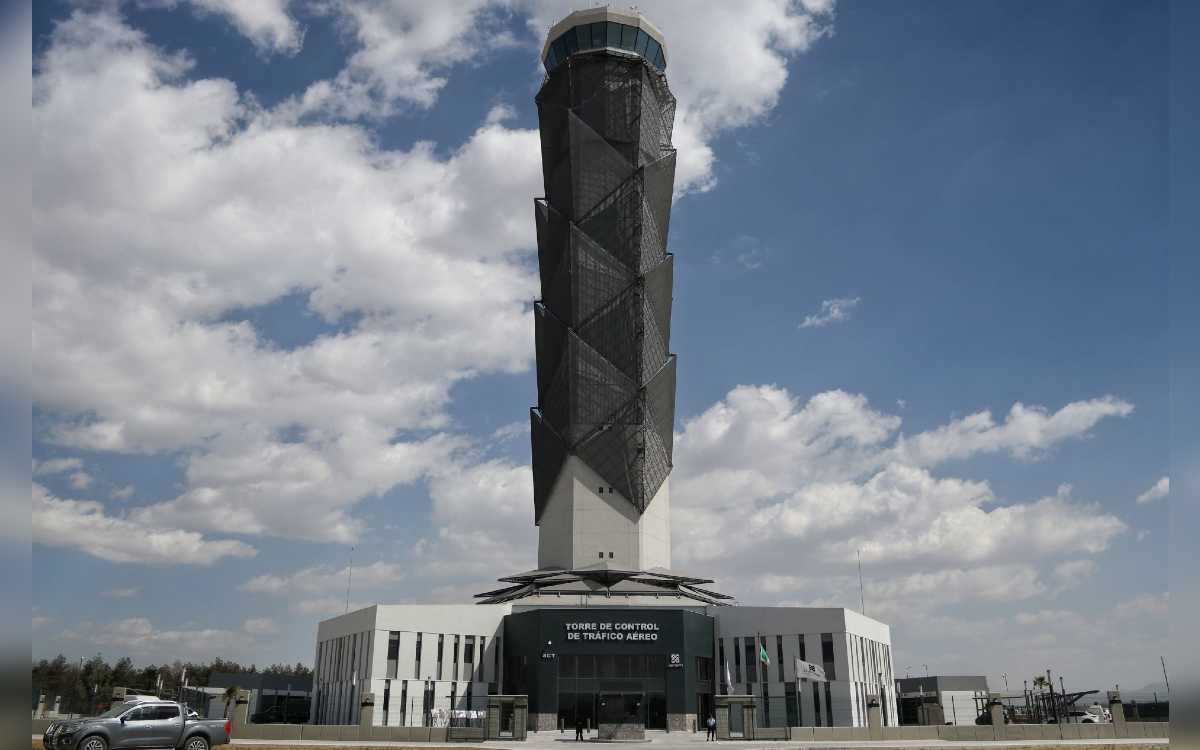 AMLO declara oficialmente al AIFA como aeropuerto internacional