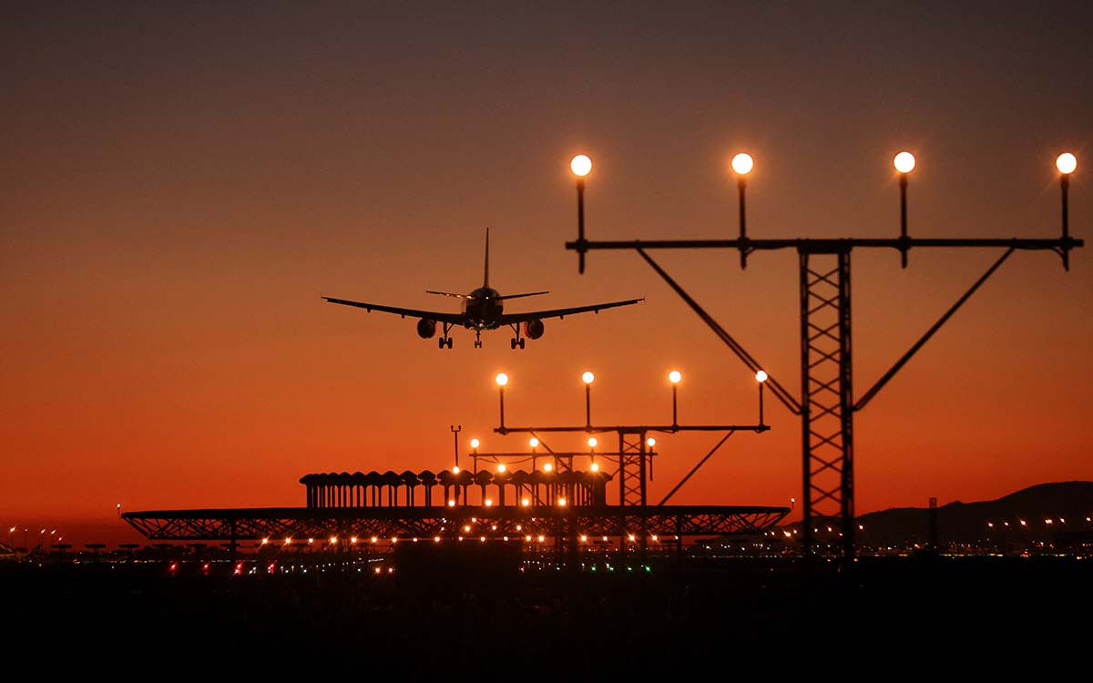 Aerolíneas piden a Casa Blanca eliminar pruebas de Covid para viajar a EU