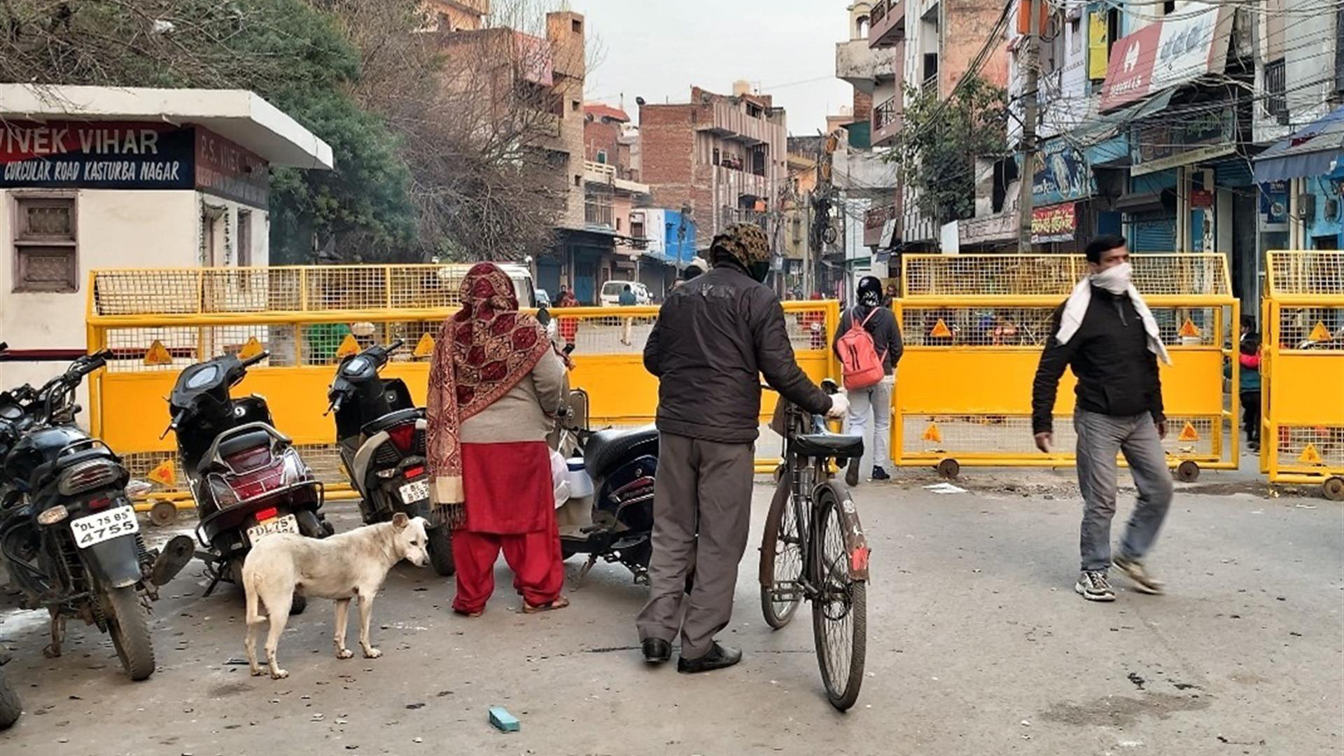 Amor y barbarie: la violan y humillan en público tras rechazar propuesta de joven que se suicidó