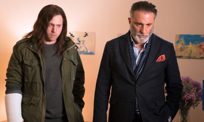 Big Gold Brick Review: Fox se desperdicia en una comedia confusa, desigual y sin dirección