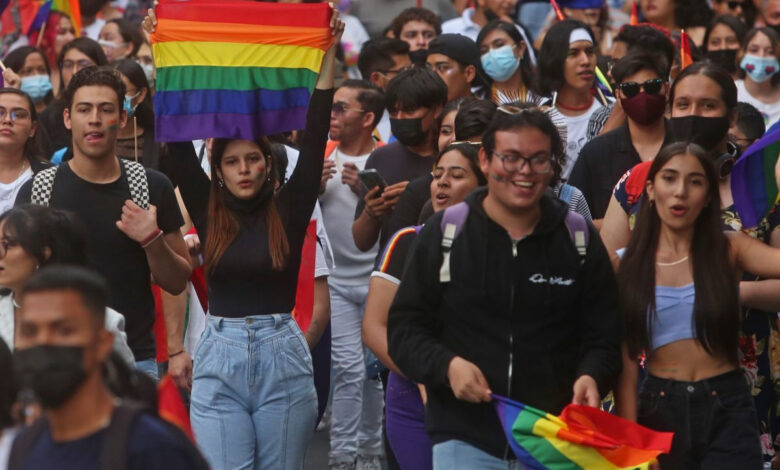 Busca INEGI conocer patrones de discriminación contra comunidad LGBT+