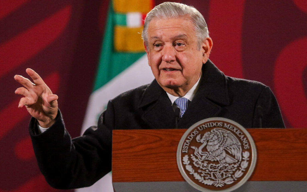 Comentarios ‘al aire’ de AMLO generan incertidumbre en economía: Grupo BASE | Video