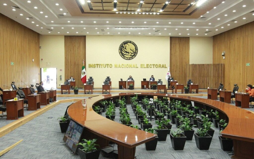 Convoca INE a revocación de mandato... con reducción de casillas