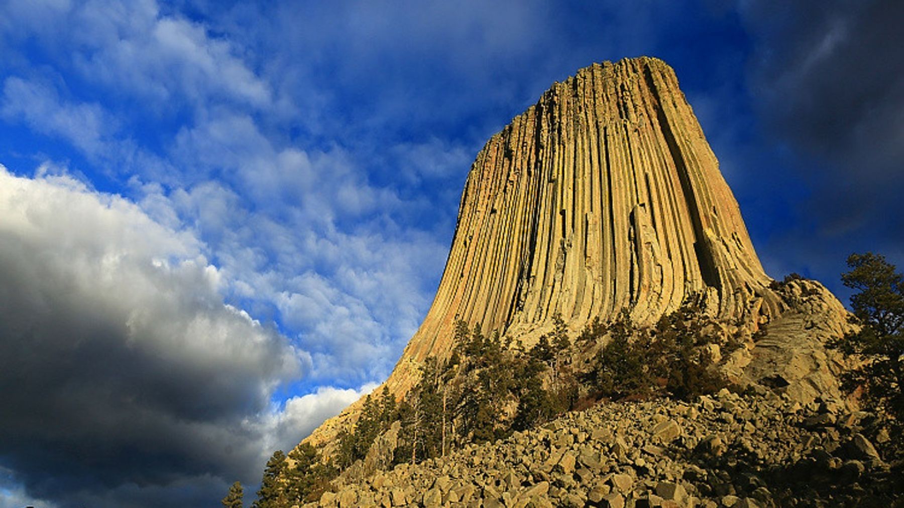 De osos a extraterrestres, el misterio de la Torre del Diablo