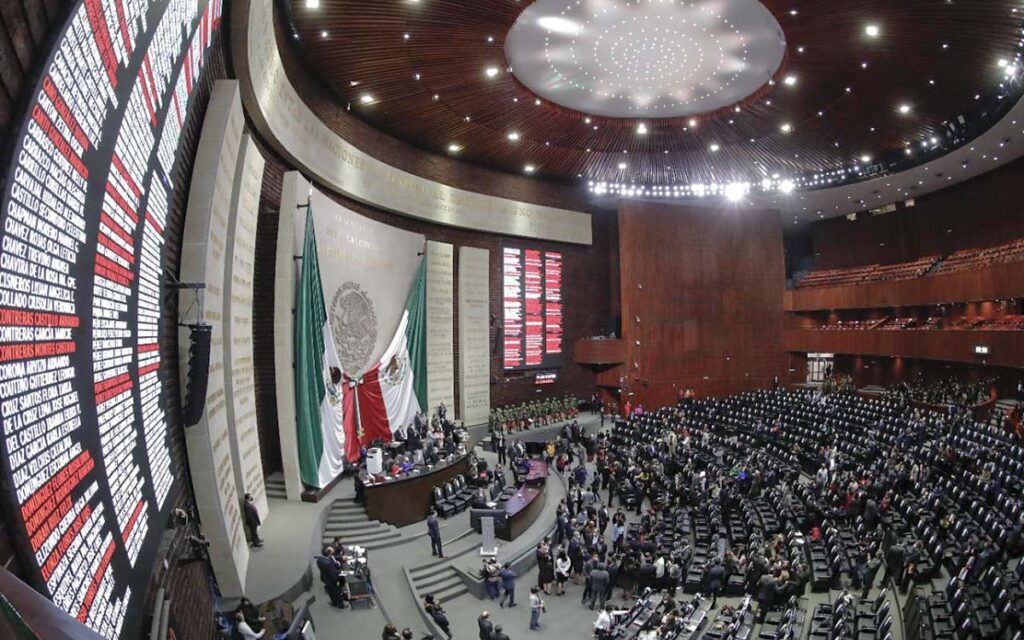 Diputados aprueban reforma a la Ley de Instituciones de Crédito; 'garantizará derechos': UIF