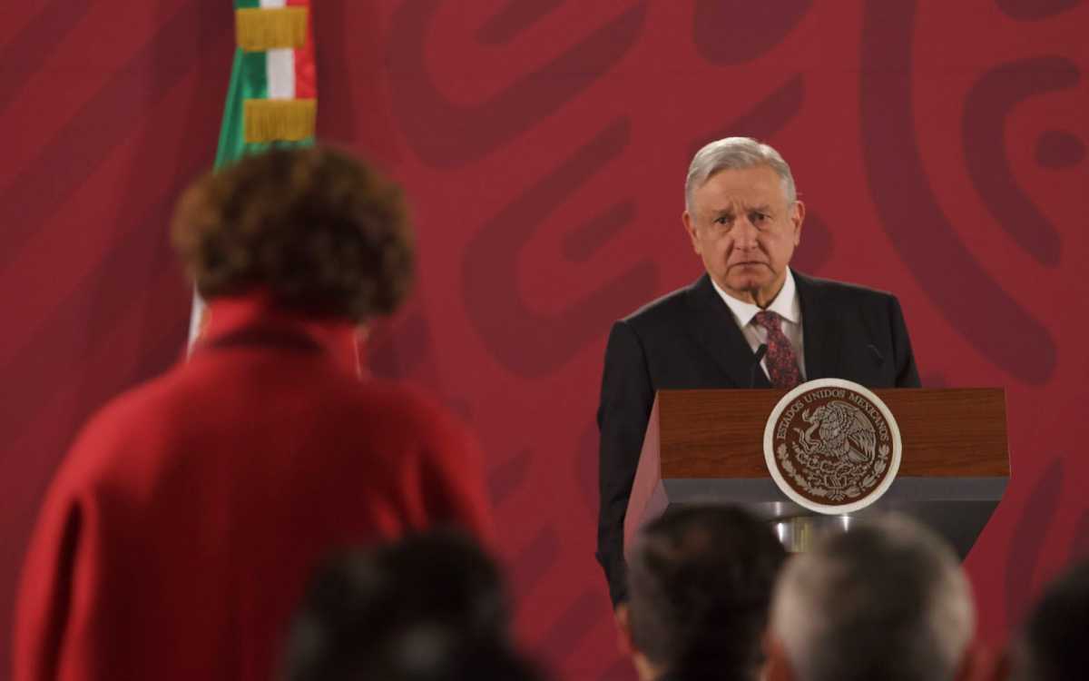 Dresser rechaza ser espía de EU y afirma que AMLO reveló su plan militar al embajador Garza
