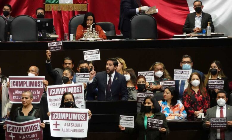 El PRI refuerza a Morena para aprobar reforma de presupuesto a partidos