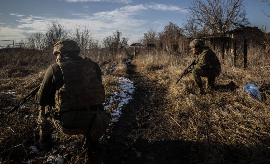 El Parlamento ruso insta a Putin a reconocer la independencia de las regiones separatistas de Ucrania
