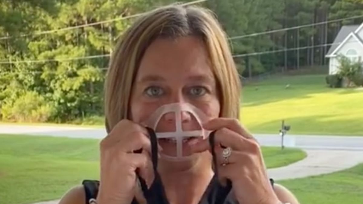 El truco para que podamos hablar con la mascarilla sin problema