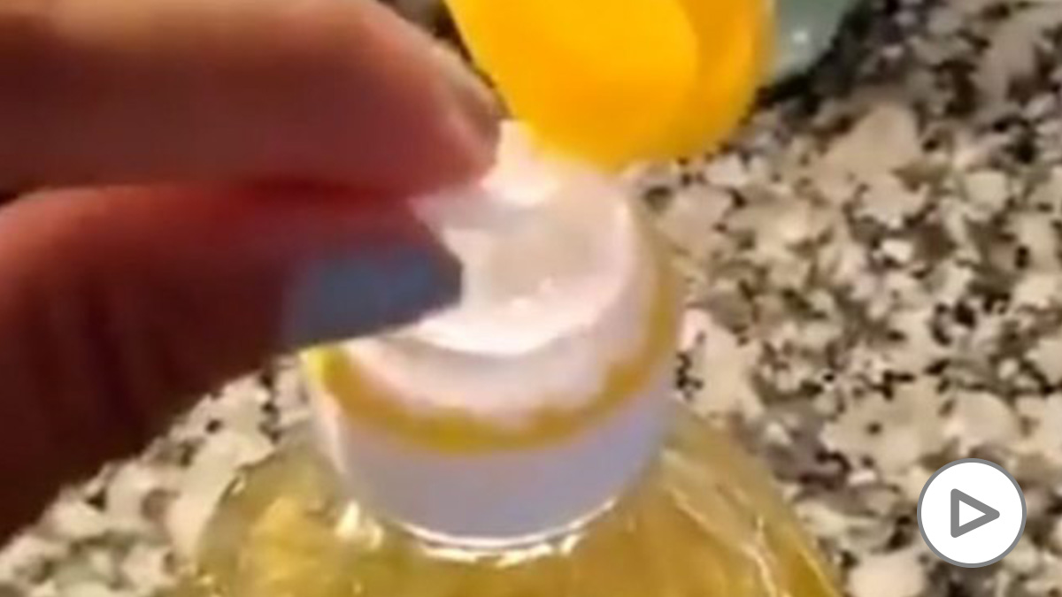 Esta es la función oculta de la anilla del tapón de la botella de aceite