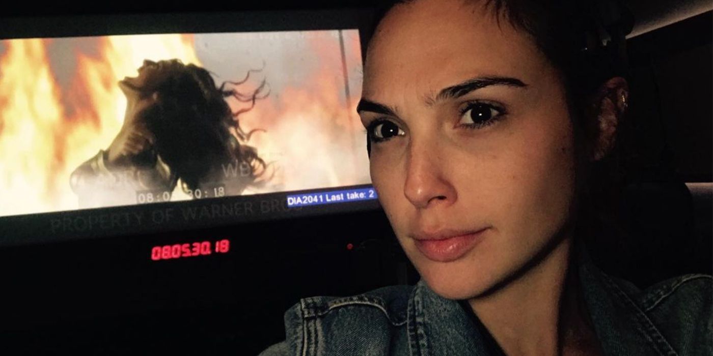 Gal Gadot revela nueva imagen de BTS para la controvertida escena final de Wonder Woman