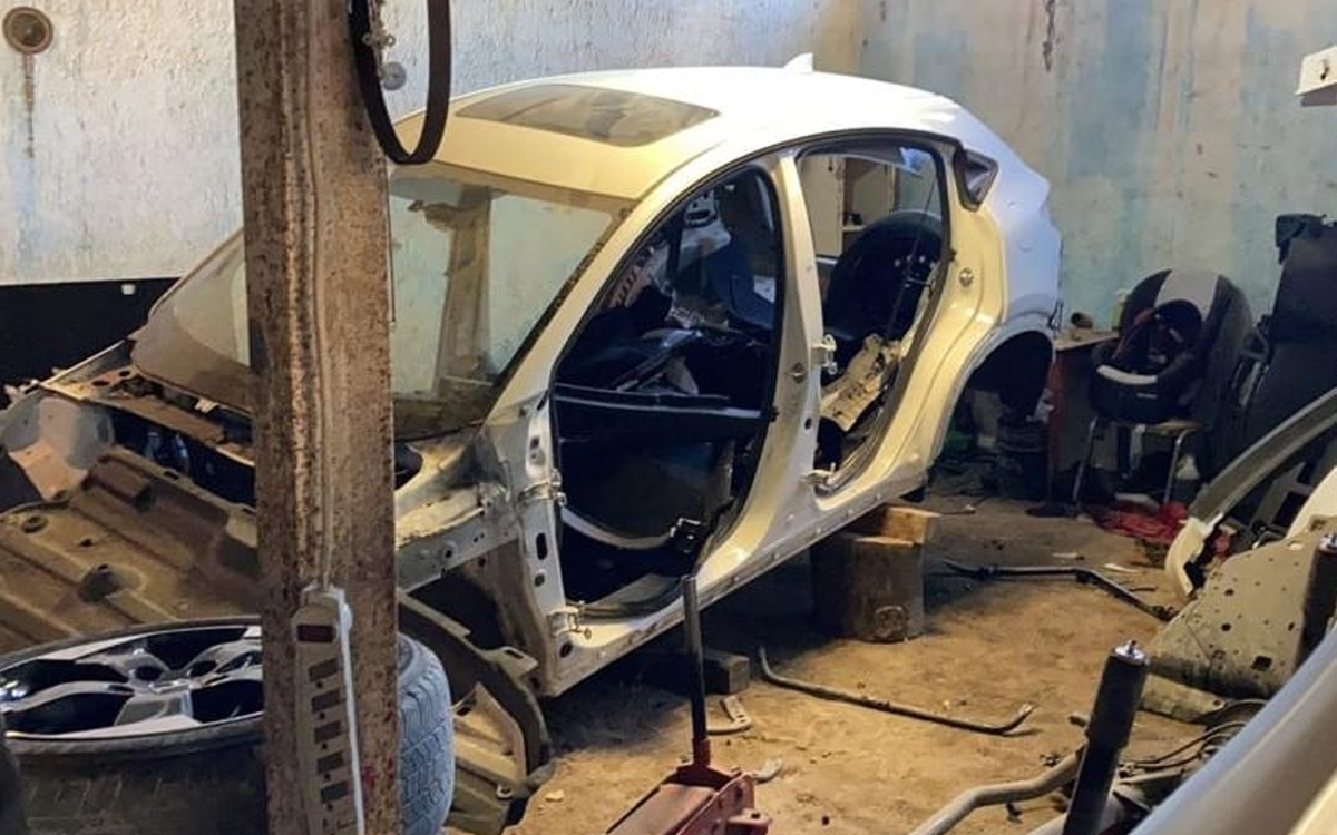 Inhabilitan en Jalisco inmueble donde desmantelaban vehículos robados