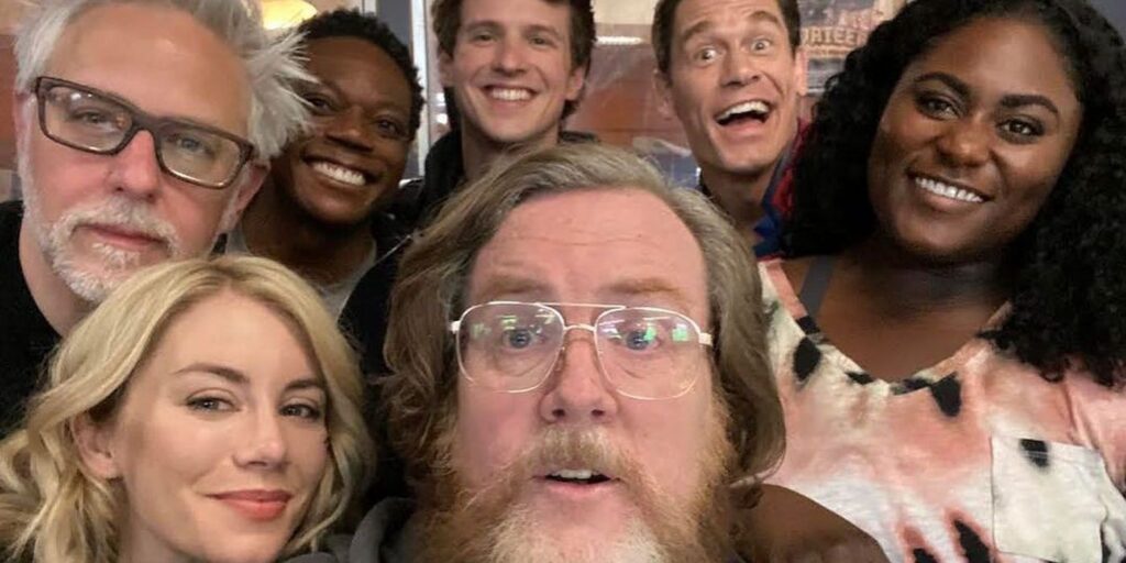 James Gunn celebra el BD de Steve Agee con GOTG, Suicide Squad y Peacemaker Imágenes de BTS