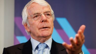 Johnson deberá dimitir si se descubre que engañó con sus 'descaradas excusas': John Major