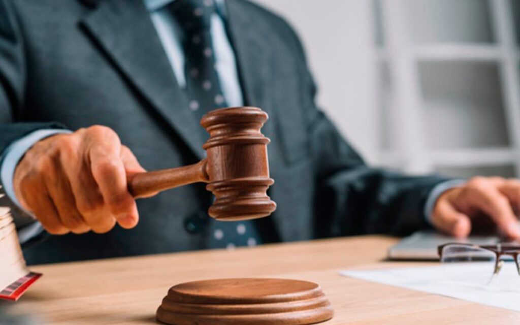 Juez concede amparo contra la Ley de Austeridad Republicana; la considera inconstitucional