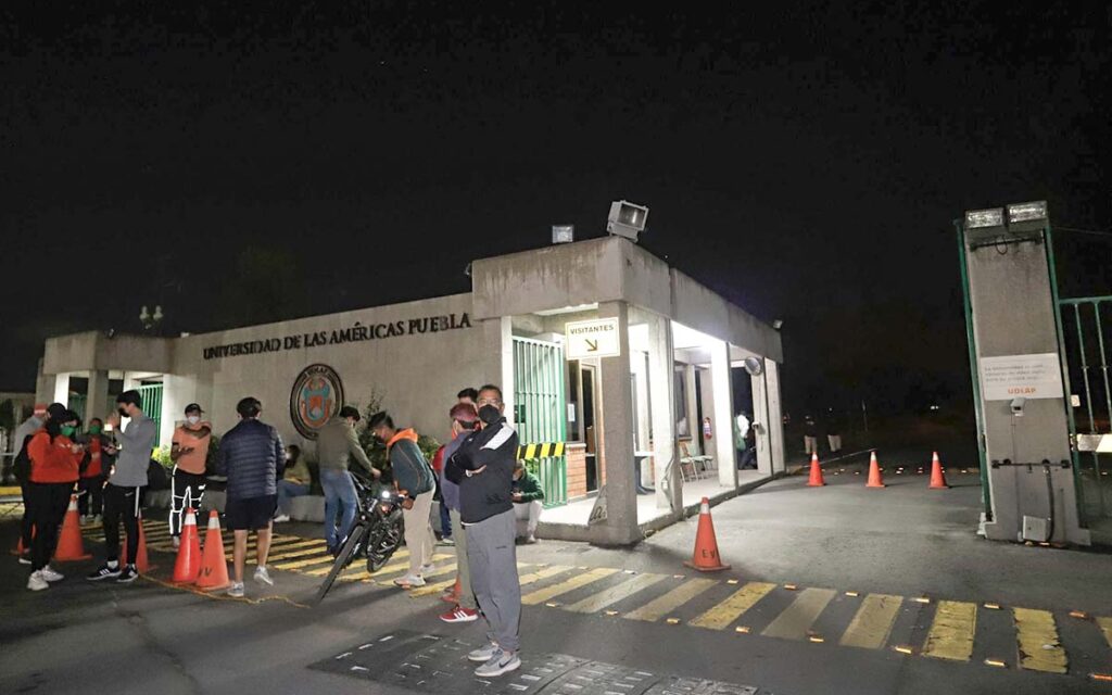 Juez ordena reapertura de campus de la UDLAP a petición del nuevo patronato; abren las puertas