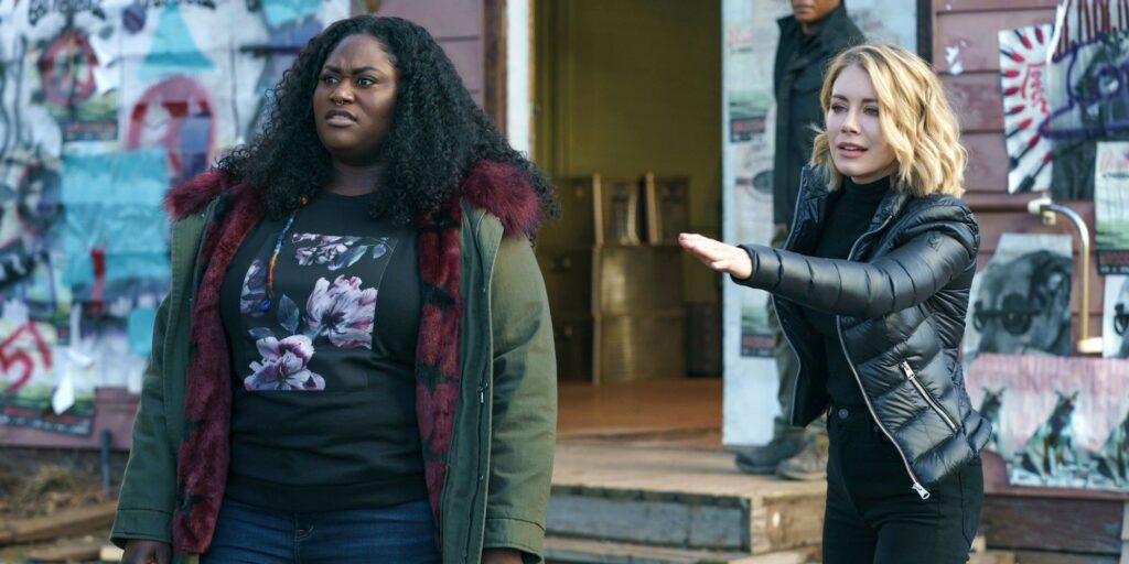 La estrella de Peacemaker bromea sobre cómo la coprotagonista Danielle Brooks hizo que su trabajo fuera difícil