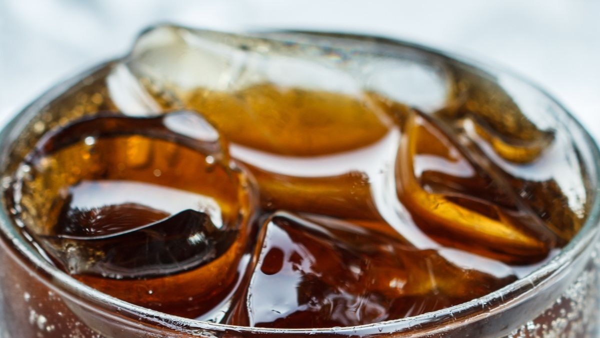 Los terribles efectos en la salud de beber mucho refresco de cola al día