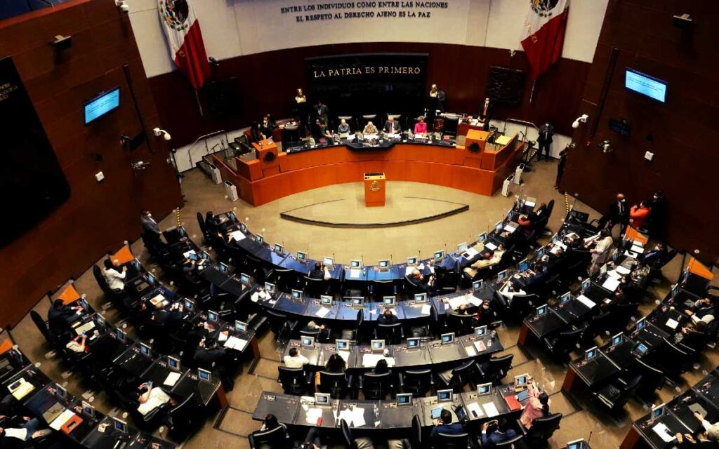 Mayoría morenista pasa reforma para que partidos regresen presupuesto