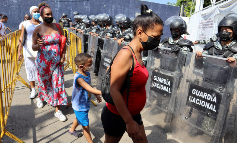 México debe ir más allá de la detención y asilo de migrantes: ACNUR
