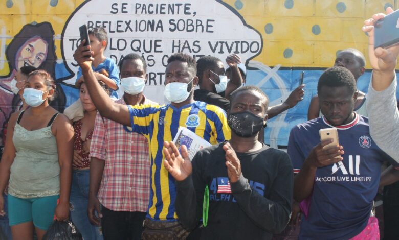 Migrantes amagan con emprender nueva caravana desde Chiapas