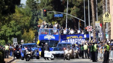 NFL: Desfilan los campeones Carneros por Los Ángeles | Video