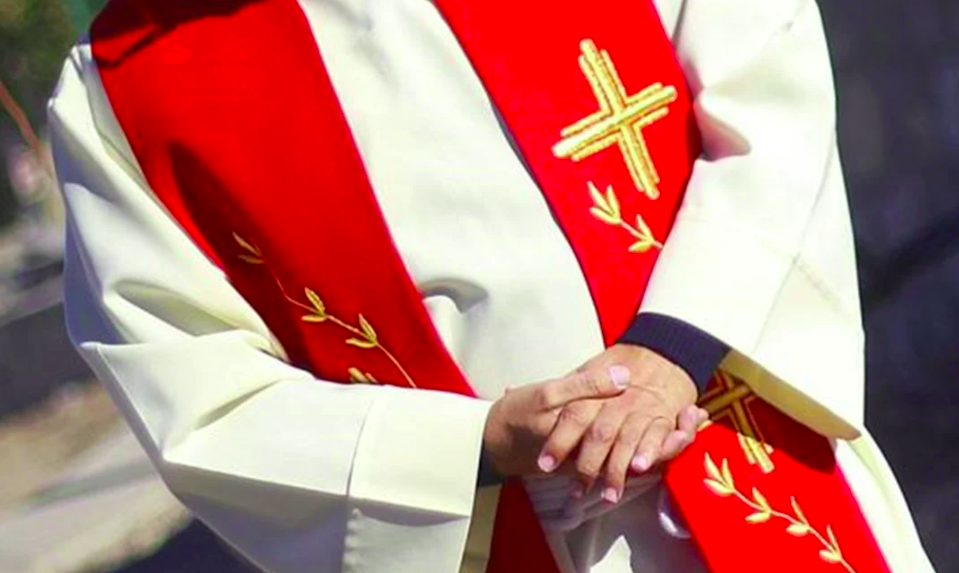 Narcos impiden toma de posesión de un sacerdote, “Fue orden de El Nencho”, denuncia obispo