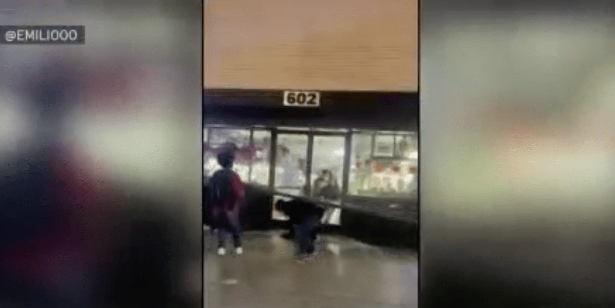 Negocios sufren daños y saqueos durante festejos de Super Bowl LVI en el centro de Los Ángeles