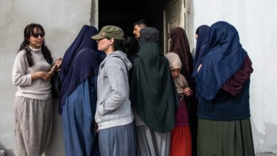 Países Bajos repatría a cinco mujeres y once menores de los campamentos sirios para familias vinculadas al ISIS
