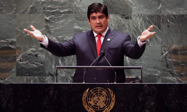 Presidente de Costa Rica es positivo a Covid; tiene síntomas leves