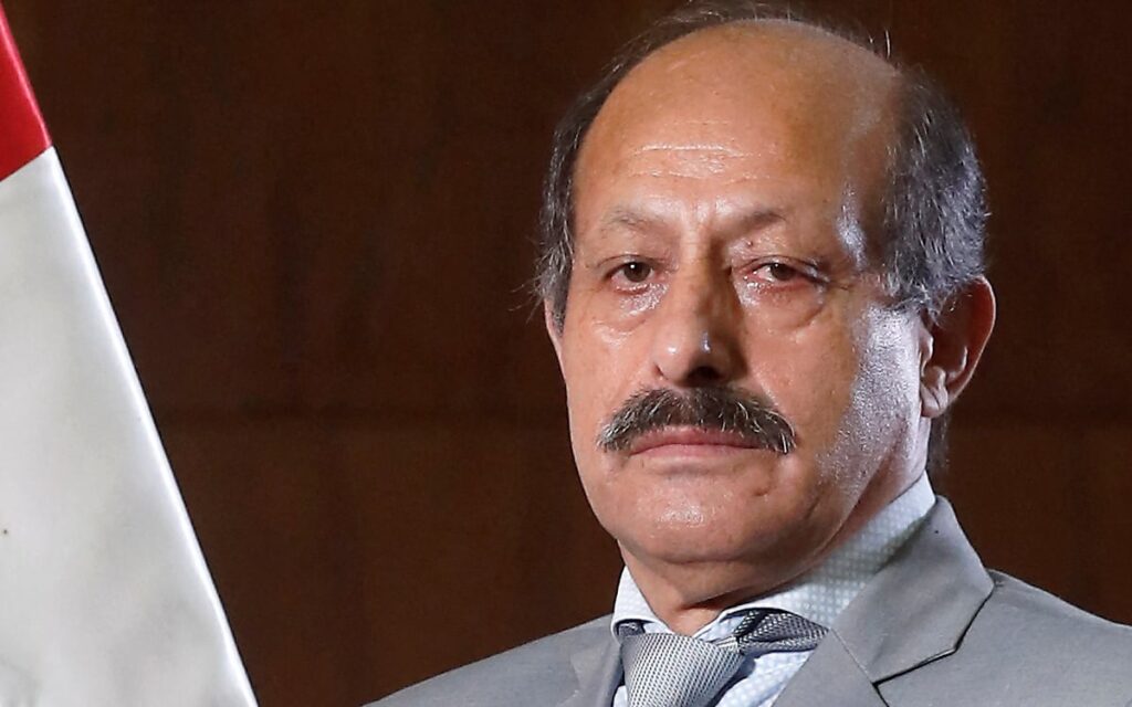 Primer ministro de Perú renuncia tras cuatro días en el cargo