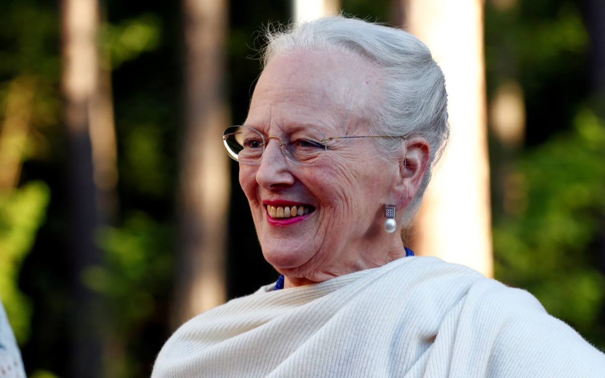Reina Margarita II de Dinamarca da positivo a Covid; presenta síntomas leves