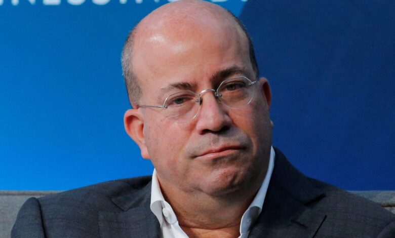 Renuncia presidente de CNN por no informar su romance con una colega